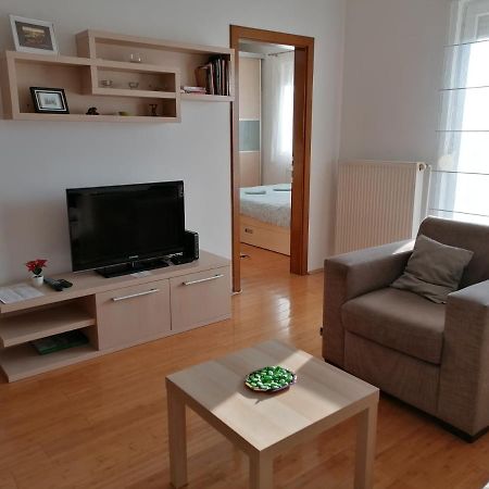 Apartman Breza Kruševac Exterior foto