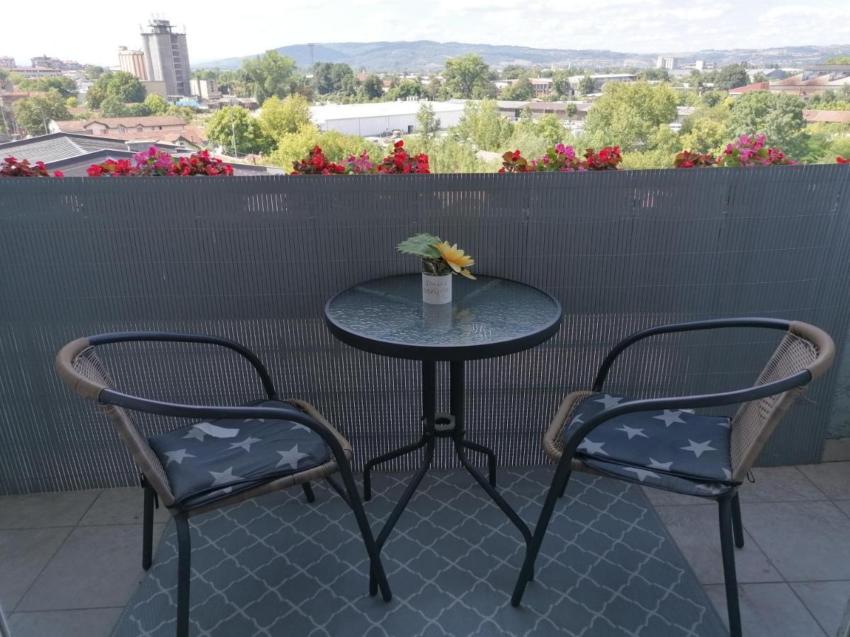 Apartman Breza Kruševac Exterior foto