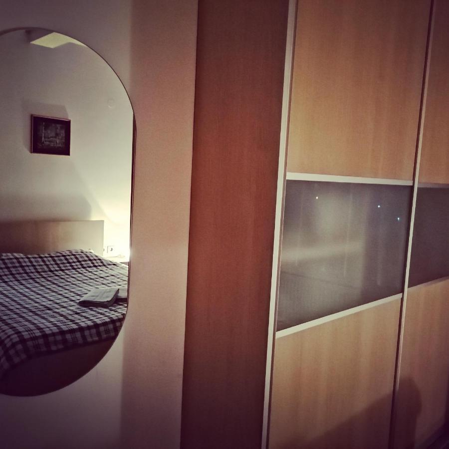 Apartman Breza Kruševac Exterior foto